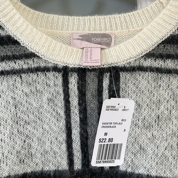 NEW Forever 21 Contemporary Plaid Sweater, size M NWT - Picture 2 of 8